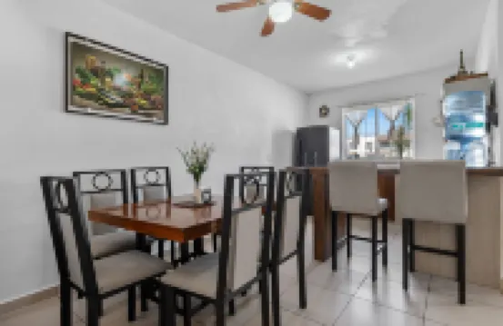 モダン プール サイド ハウス