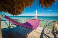 Thatch Caye Resort a Muy'Ono Resort - วิว
