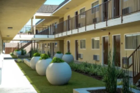 Lemon Heights Inn Hotels in Tustin