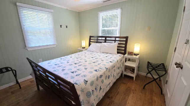 Charming Retreat with Screened Porch and Deck - Cozy Getaway