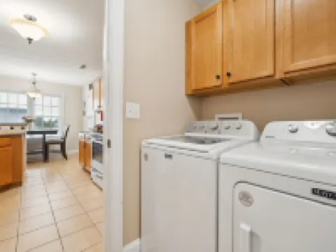 迷人的家庭度假屋帶寬敞的庭院三臥室住宅 帕斯闊坦克縣住宿飯店