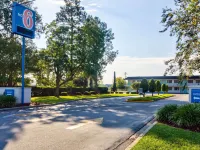 Motel 6 Valdosta, GA - University Hotels in Lowndes County