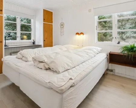 "Hubertina" - 30km from the Sea Hotels in Arrild