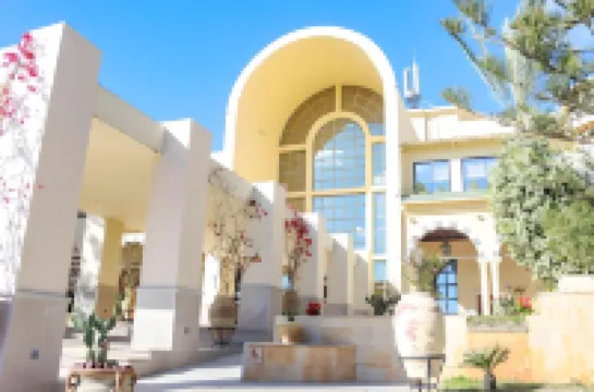 迦太基海水浴飯店 住宿飯店