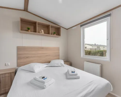 Chalet in de Haan with Terrace Hotels in De Haan