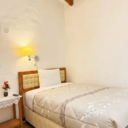 Naty's Guest House