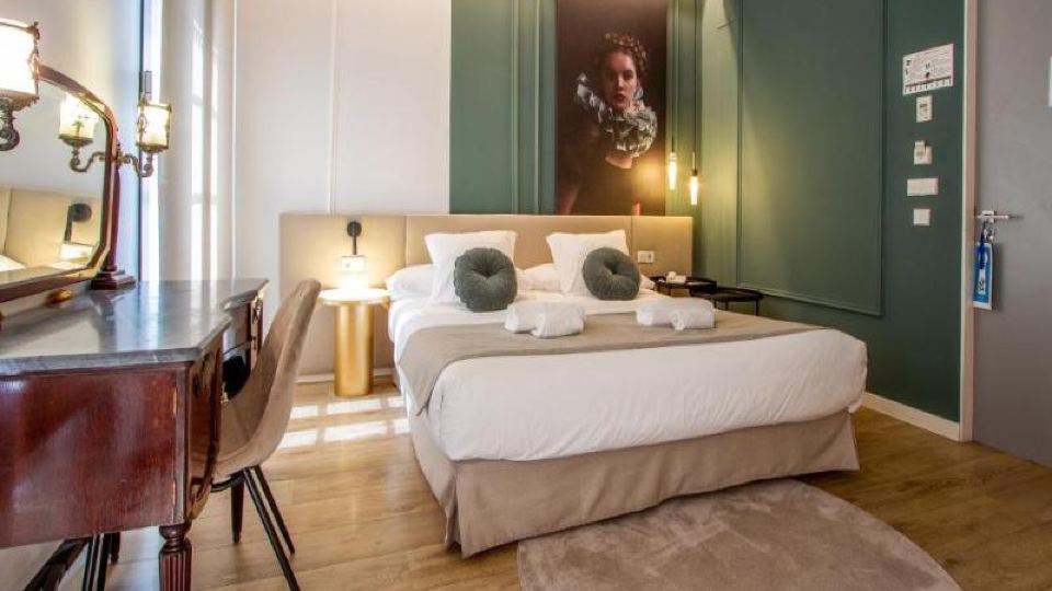 Les Monges Palace Boutique