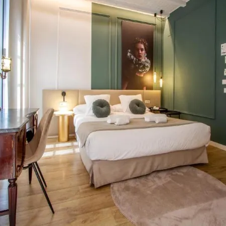 Les Monges Palace Boutique