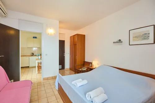 Apartments Jany - Homestays