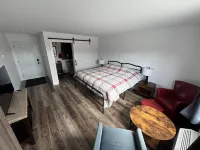 Red Farm Inn - Room 7