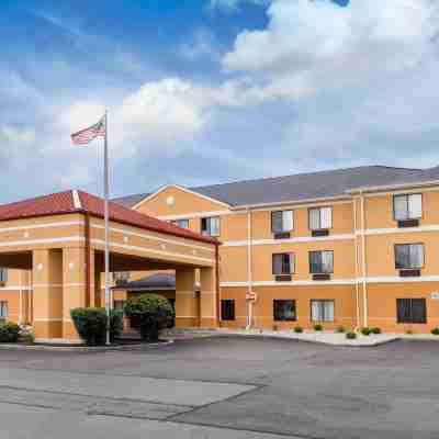 Quality Inn & Suites Anderson I-69 Hotel Exterior