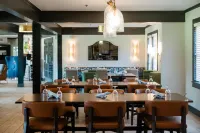 Waynesville Inn and Golf Club, Tapestry Collection by Hilton - breakfast
