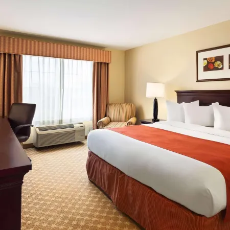 Country Inn & Suites by Radisson, Clinton, IA