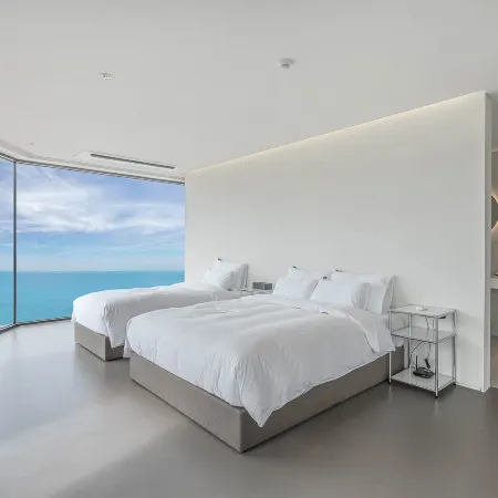 Yangyang Mahalo Hotel (Yangridan-Gil, Jukdo Beach)