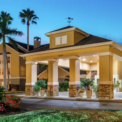 Homewood Suites by Hilton Fort Myers Hotels near Lakes Regional Park