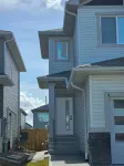 SwitHome Properties Private Master Bed & Bath #1 Cautley Near YEG Airport