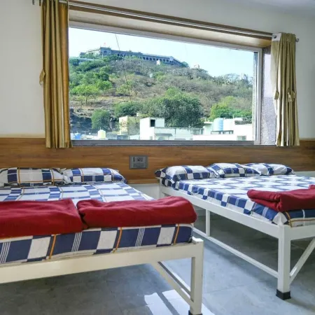Laxman AC Lodge Jejuri by Martandbhairav Hospitality Llp