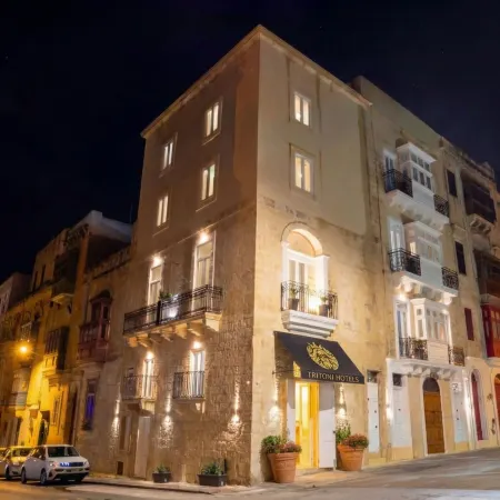 Kapuccini Hill Boutique hotel Отели рядом с достопримечательностью «Паромный причал Слимы»