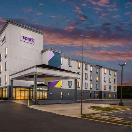 Spark by Hilton Pelham Birmingham I 65