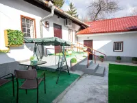 Bosanska Avlija Authentic Sarajevo Stay with Garden فنادق في سراييفو