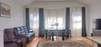 Luxurious 3 bedroom Condo in Jersey City. 10 mins Walk to JSQ Path station