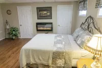 4Bedroom Vacation Home Just 4 Minutes to the Island at Pigeon Forge Heated Pool - Private Pools