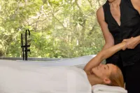 Starry Nights Luxury Camping - Spa