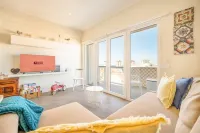 GuestReady - Seaview in Costa da Caparica