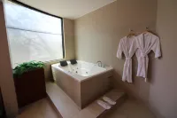 Palmetto Hotel Business la Perla - Bares