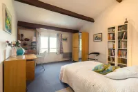 Villa in Hyeres Near Beach & Pool - Villas