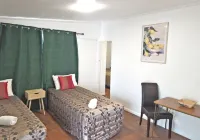 Golden Aura Suites - 2 étoiles