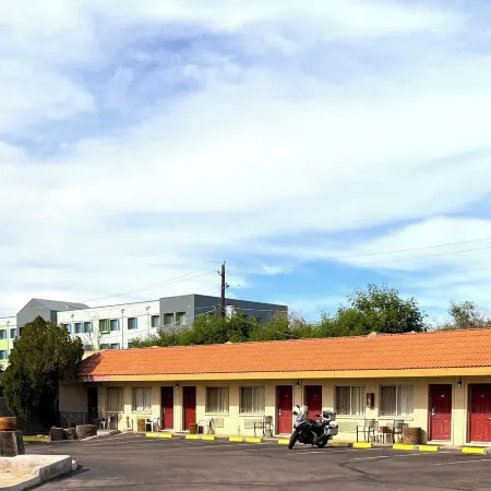 Del Rio Hotel O Near Mesa Downtown