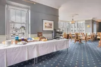 The Riverside - breakfast