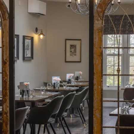 The Riverside, WorldHotels Distinctive