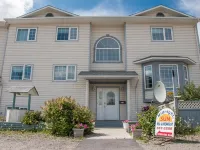 Midnight Sun Inn Hotels in Whitehorse