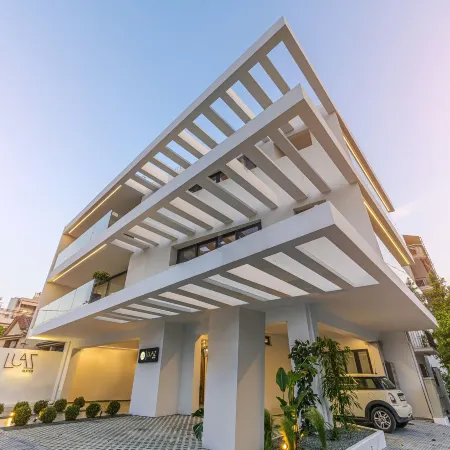 Luaz Suites Volos Center