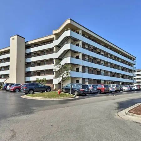 Summer Winds Resort Condo w/ Ocean Views!