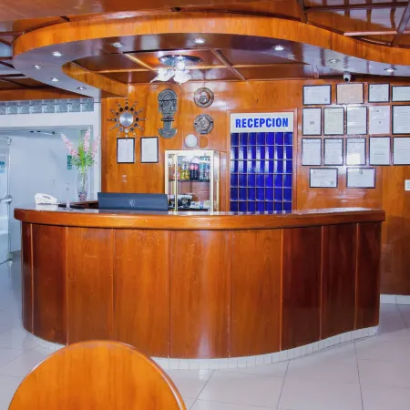 Zentra San José Hotel & Cowork
