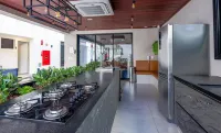 Studio w/ Self Check-in in Goiania Liu1606 فنادق في 