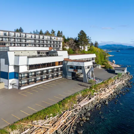 Anchor Inn and Suites