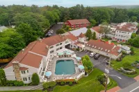 Meadowmere Resort
