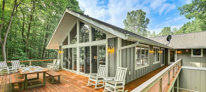Riverwood South Haven Retreat on 10 Acres Hotels in Casco Township
