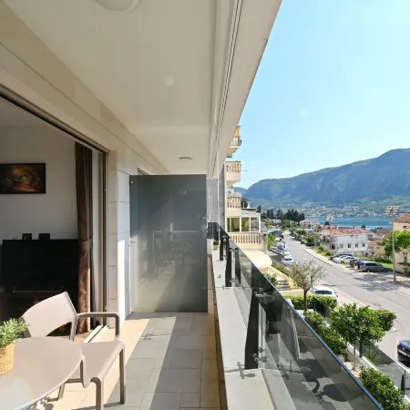 Casa Nuova