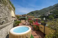 Casa di Trilly - With Hot Tub Lemon Garden - مسبح