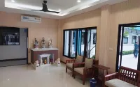 Waritthon Residence - Pensions