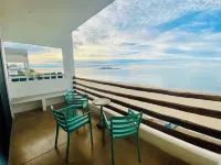 Brandnew beachfront apartment! Great view, private balcony, large shared terrace - ห้องครัว