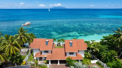 Beach View Villa - Beauvallon Villas - 4-Star