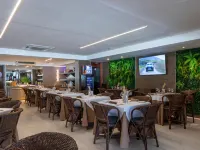 Atlântico Praia Hotel Hotels near Tambau