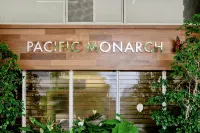 Pacific Monarch Hotel - Kitchens