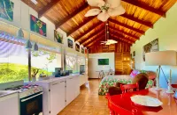 Private Mountain Studio with Panoramic Views - 레지던스